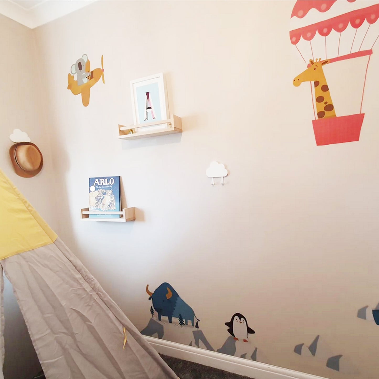 Hot Air Balloon Giraffe Wall Stickers| Animal Nursery Wall Stickers| Adventure Theme Kids Bedroom Wall Decals