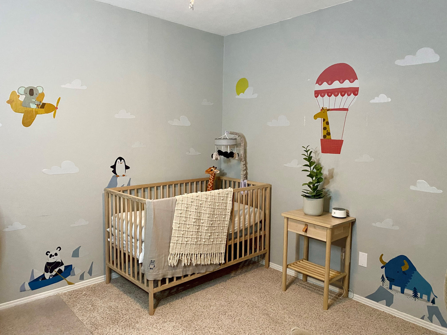 Hot Air Balloon Giraffe Wall Stickers| Animal Nursery Wall Stickers| Adventure Theme Kids Bedroom Wall Decals